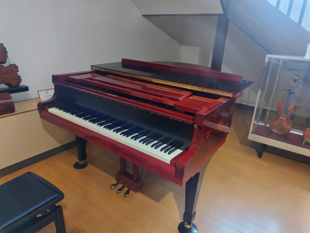 薬師塗漆工芸館 – 宮古市 - ストリートピアノ STPIA