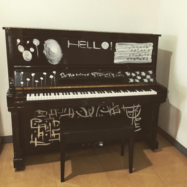 島津楽器 志布志市音の駅 – 志布志市 - ストリートピアノ STPIA