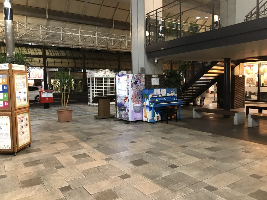 みやざきアートセンター – 宮崎市 - ストリートピアノ STPIA