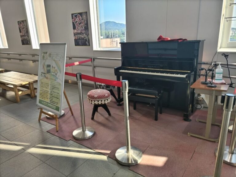 JR中条駅 – 胎内市 - ストリートピアノ STPIA