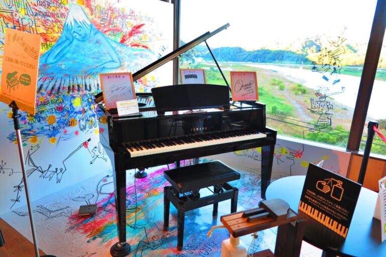 道の駅 富士川楽座 – 富士市 - ストリートピアノ STPIA