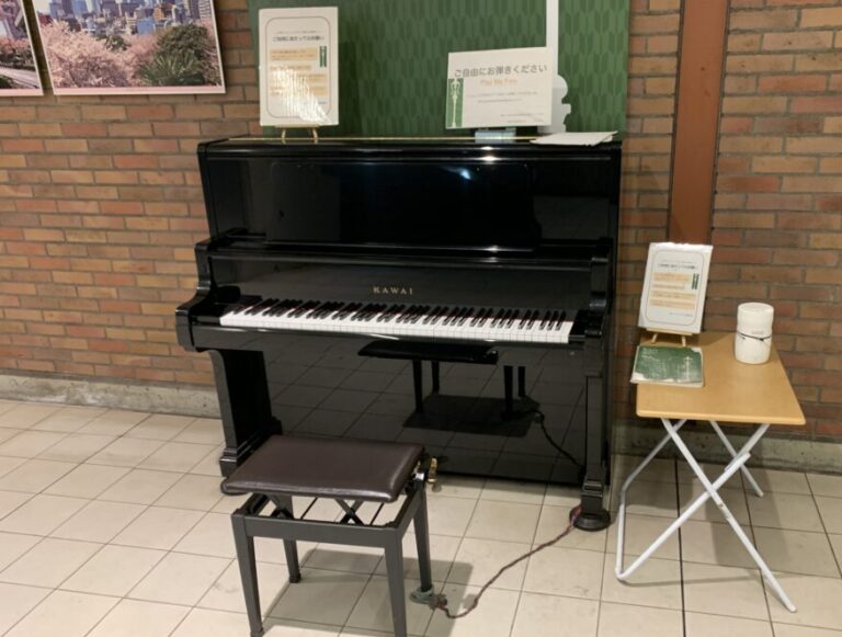 馬車道駅 – 横浜市中区 - ストリートピアノ STPIA