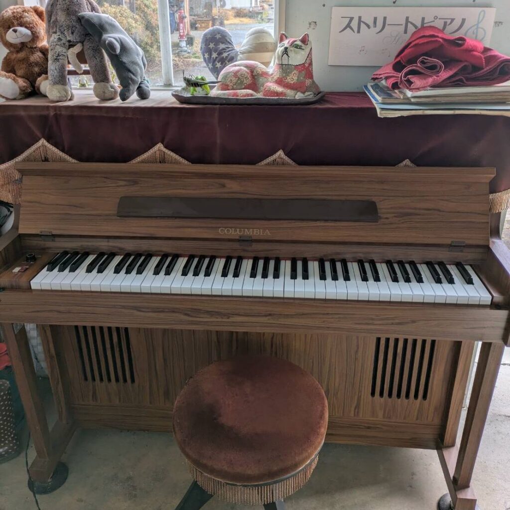 阿蘇白川駅 – 阿蘇郡南阿蘇村 - ストリートピアノ STPIA