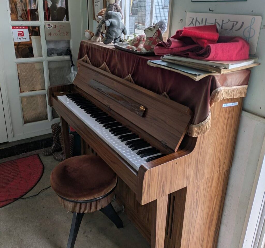 阿蘇白川駅 – 阿蘇郡南阿蘇村 - ストリートピアノ STPIA