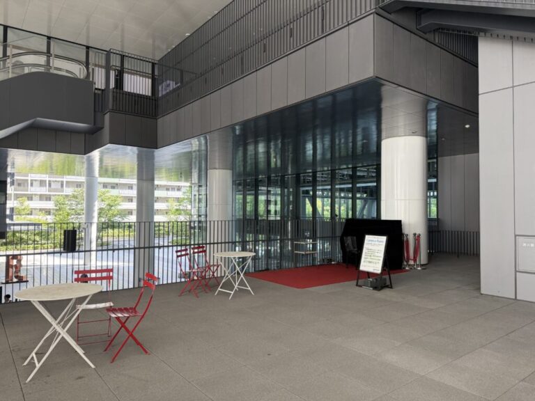 芝浦工業大学 豊洲キャンパス – 江東区 - ストリートピアノ STPIA