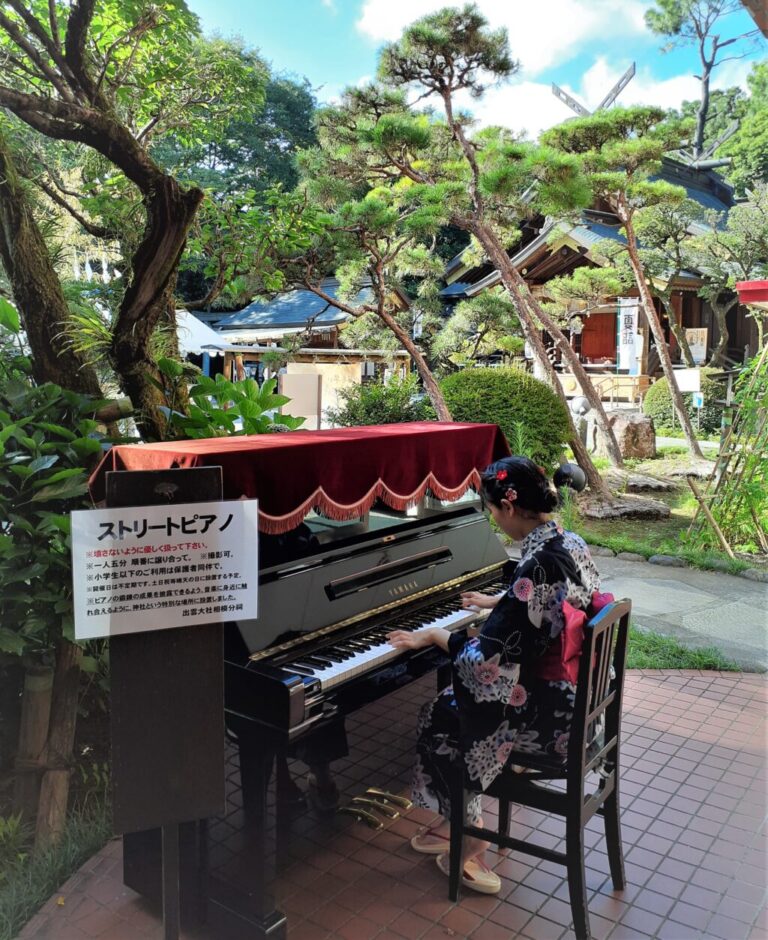出雲大社相模分祠 - ストリートピアノ STPIA