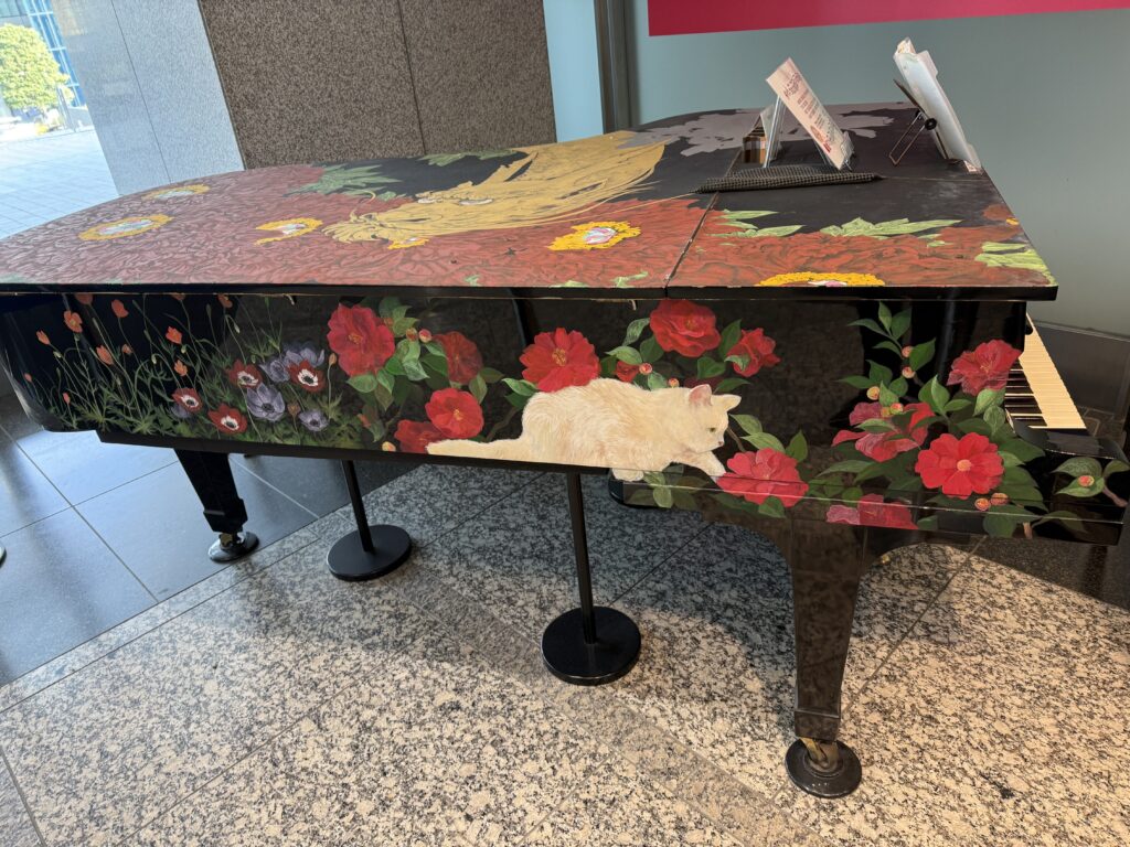 JRセントラルタワーズ - 名古屋市 - ストリートピアノ STPIA