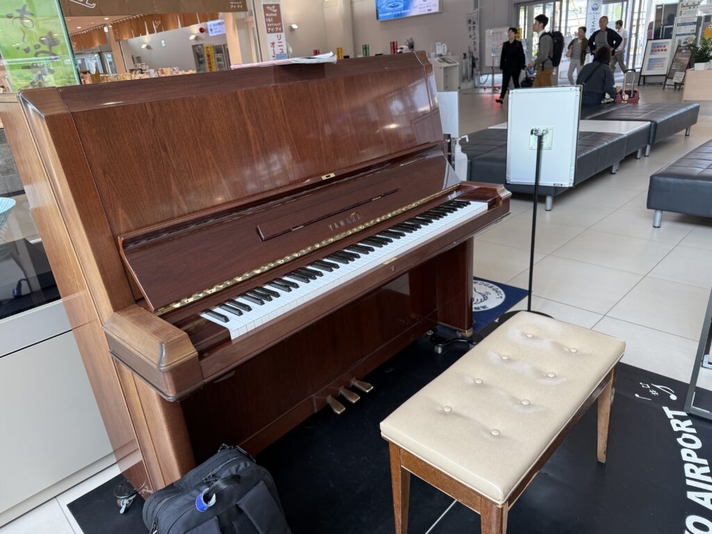 岩国錦帯橋空港 - 岩国市 - ストリートピアノ STPIA