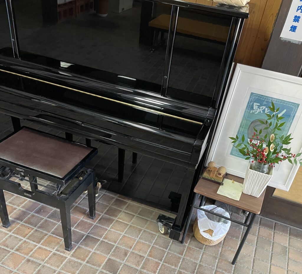 松丸駅 - 北宇和郡 - ストリートピアノ STPIA