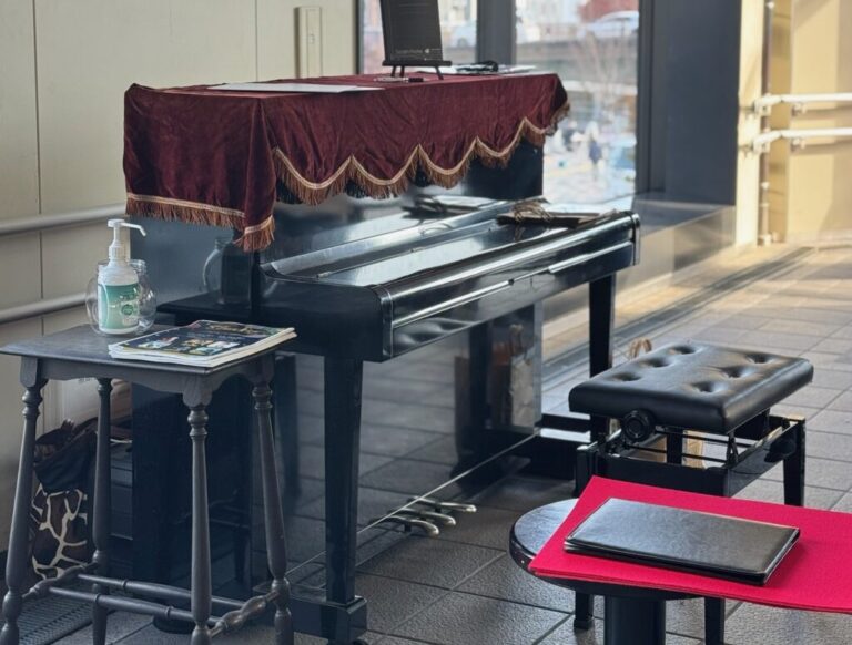 甲府駅北口 - 甲府市 - ストリートピアノ STPIA