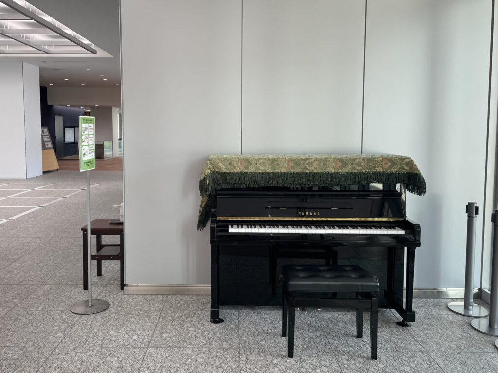 北海道議会議事堂 – 札幌市中央区