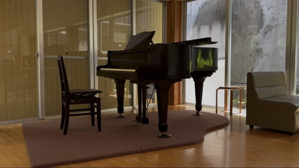 さかもと温泉センター - 八代市 - ストリートピアノ STPIA