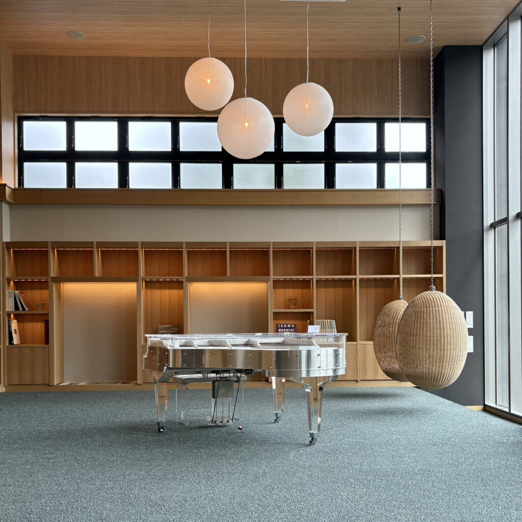 休日ビルヂング - 札幌市 - ストリートピアノ STPIA